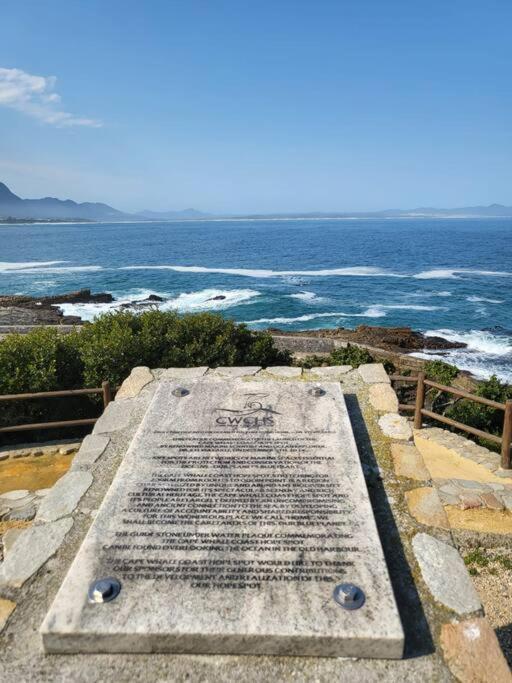 *Self-Check In - Whale Watching Paradise -Central* Hermanus Exterior photo