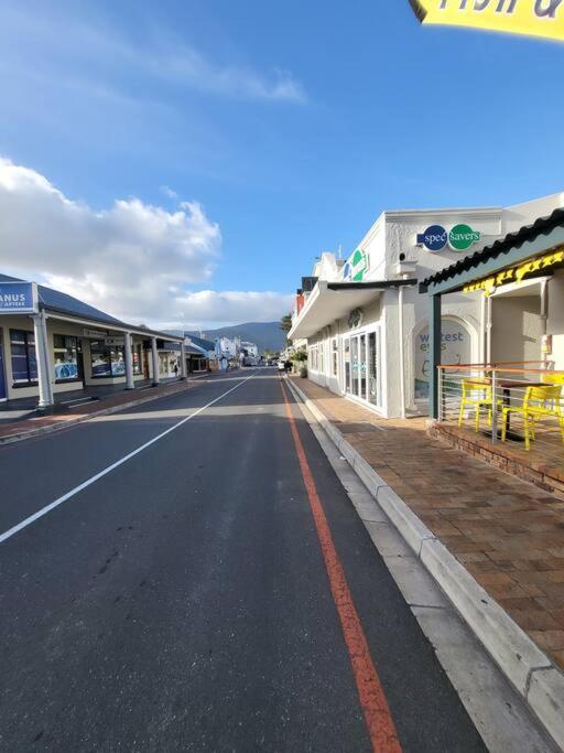*Self-Check In - Whale Watching Paradise -Central* Hermanus Exterior photo